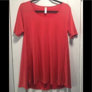 NWOT LulaRoe “Perfect T” Size XS